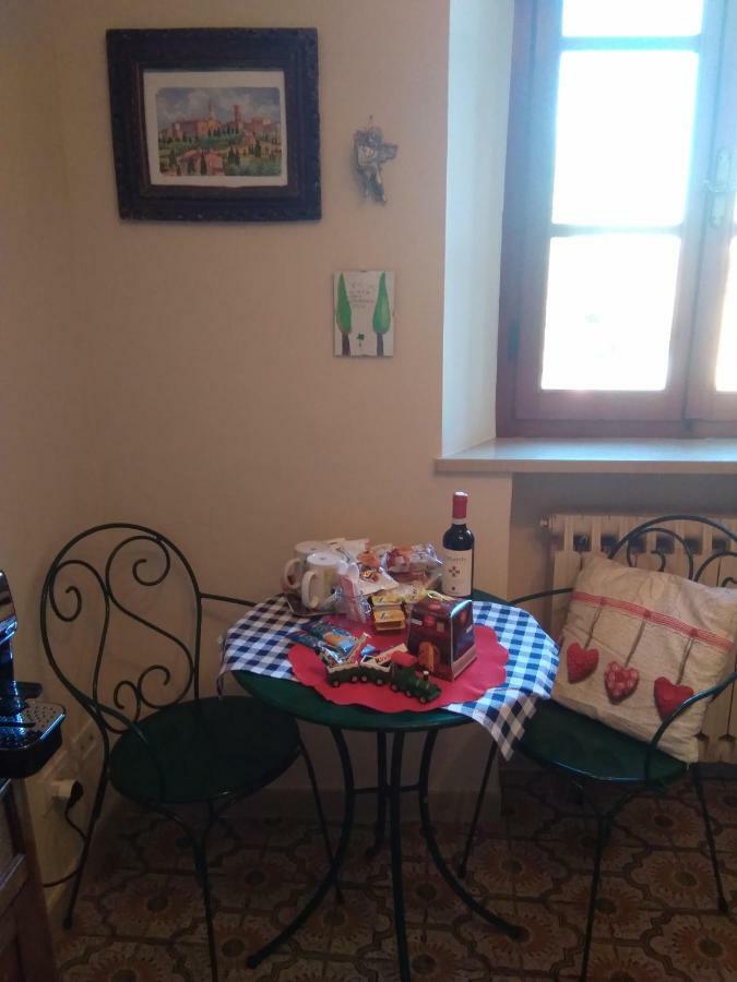 L'Apparita Camere Pienza Eksteriør bilde